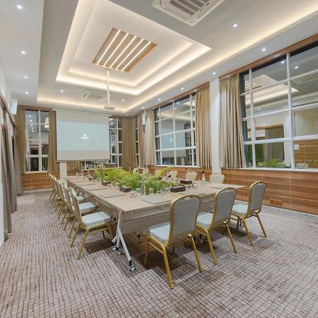 Samann Host Hotel Hulhumale Ngoại thất bức ảnh
