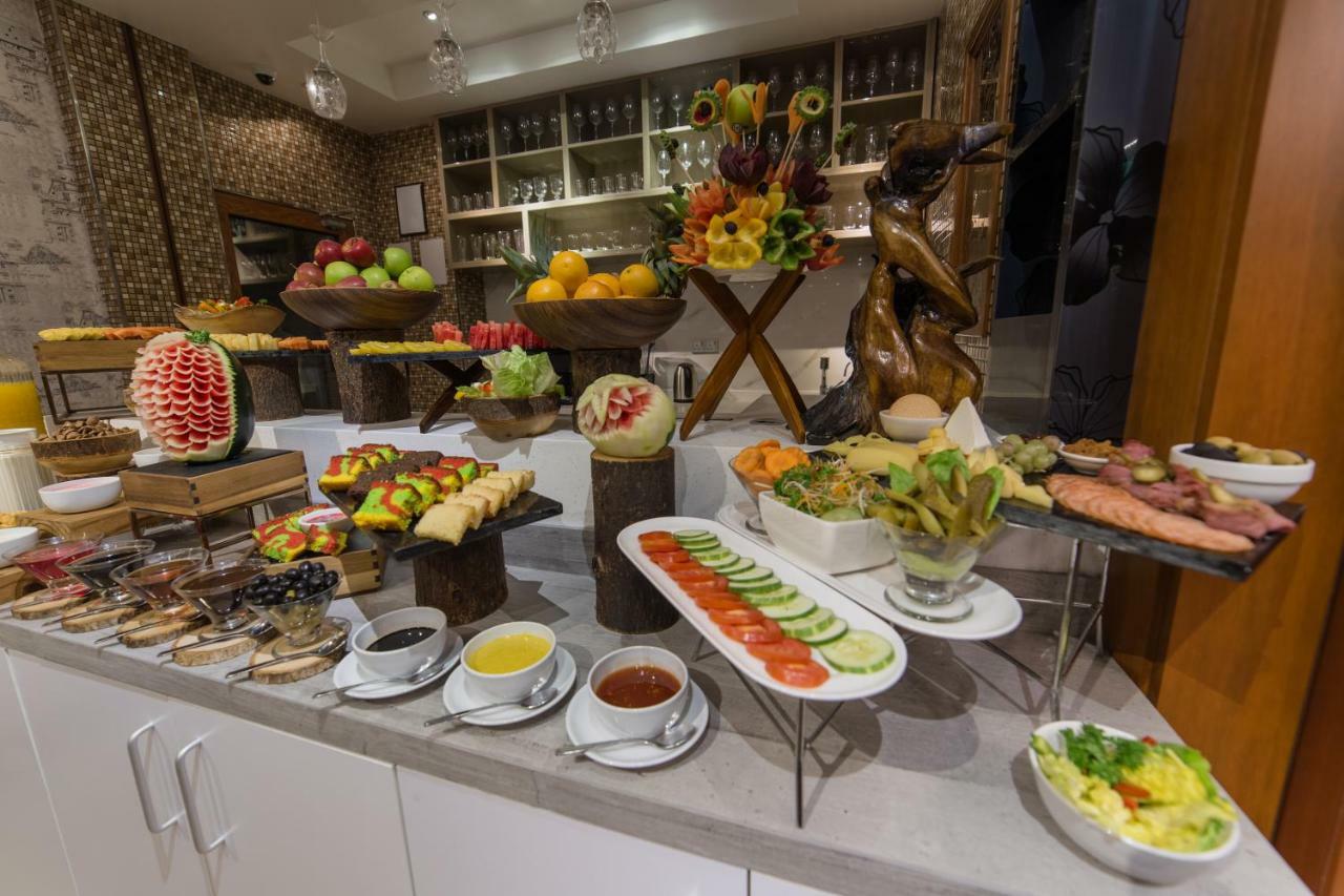 Samann Host Hotel Hulhumale Ngoại thất bức ảnh