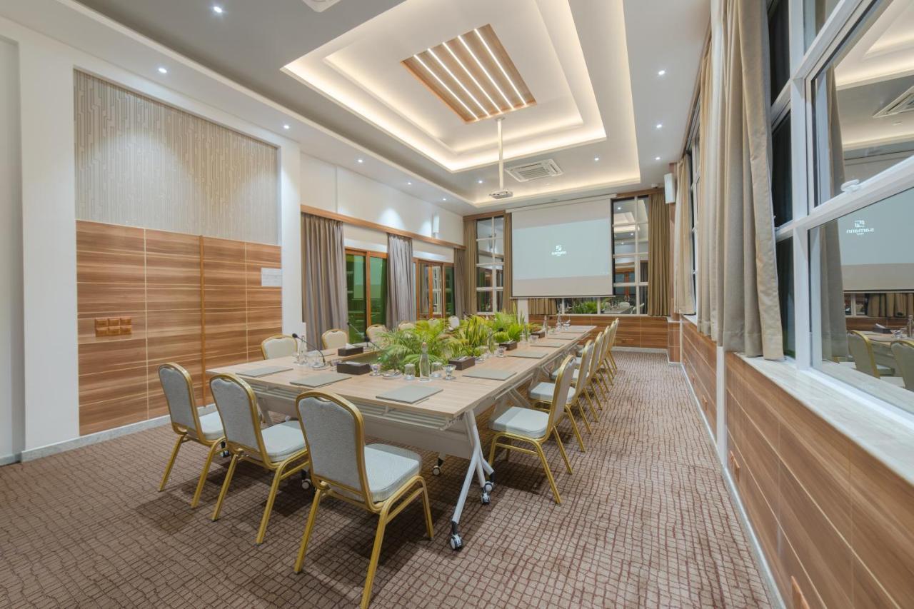 Samann Host Hotel Hulhumale Ngoại thất bức ảnh